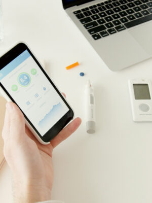 pexels-artempodrez-6823504